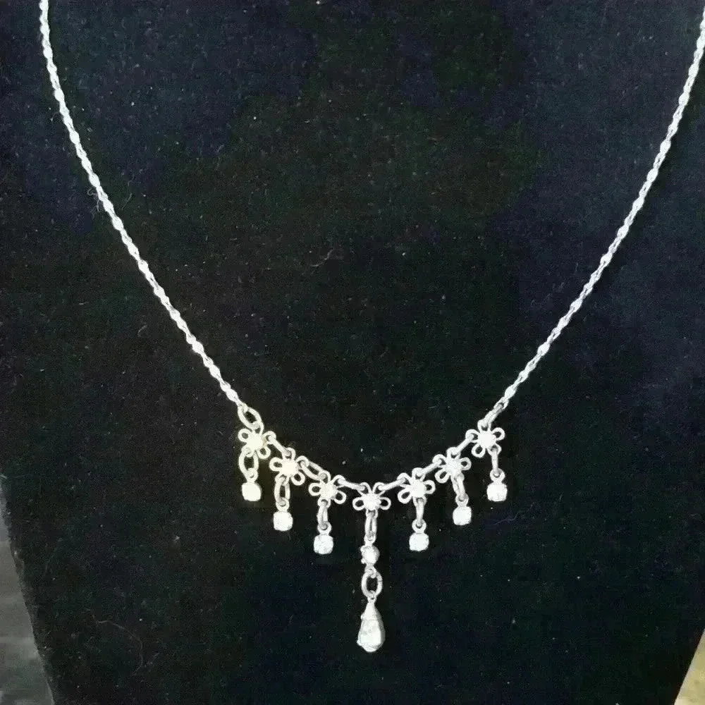 Avon Rhinestone necklace